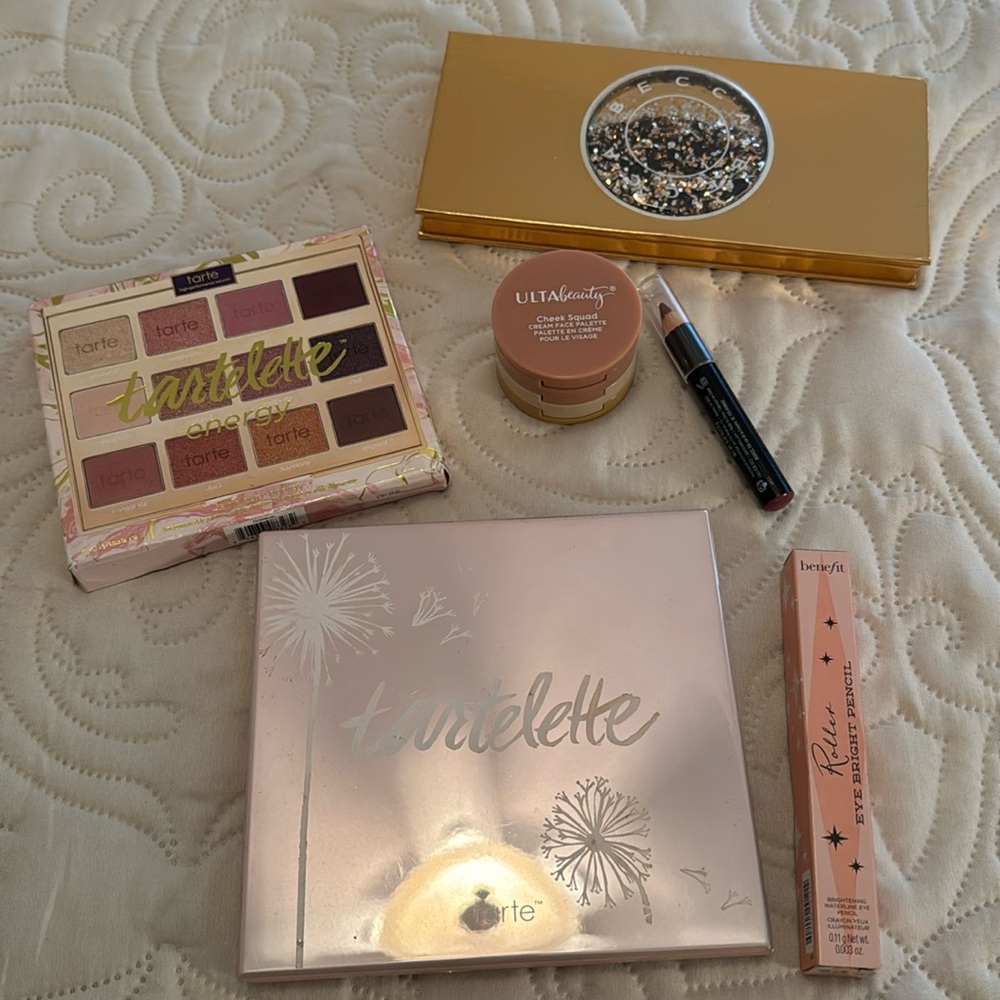MAKEUP BUNDLE
